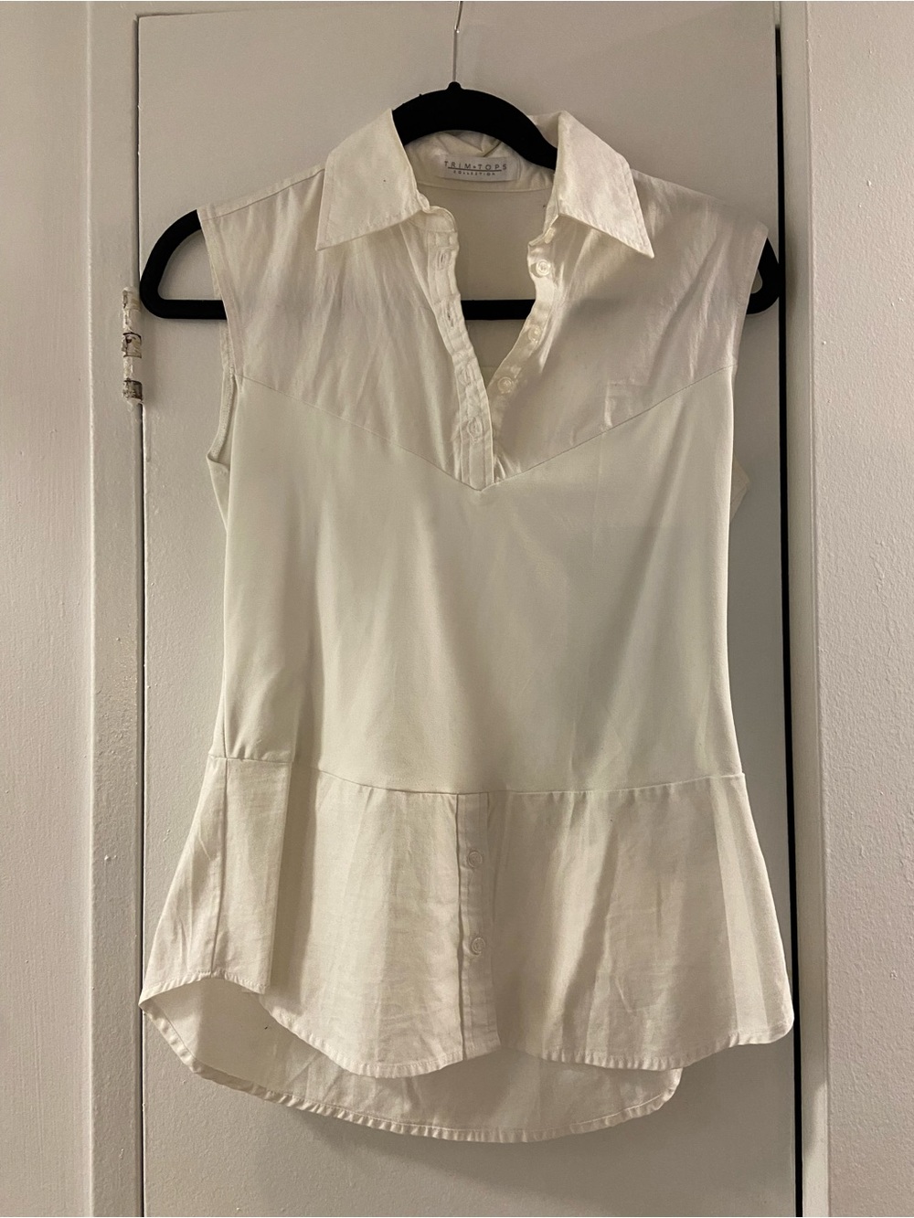 Sleeveless Collared Top - White